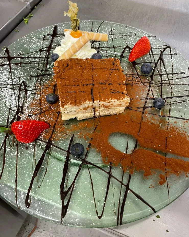 Dessert mit Früchten im Western Steakhouse